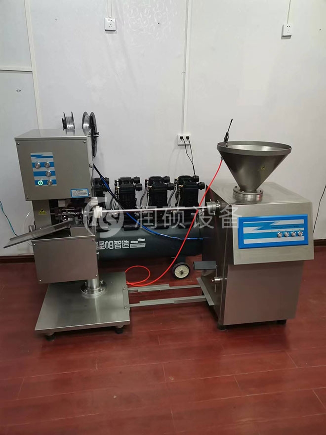 氣動(dòng)Ⅱ型火腿腸機(jī)器1